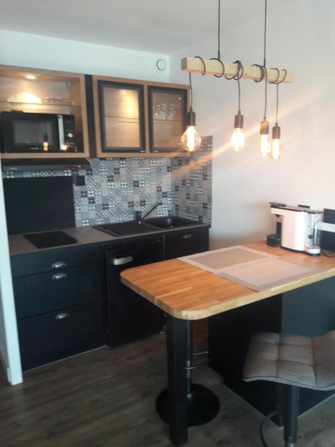 Expose Plein Sud Vu Sur Le Port De Plaisance Apartment *