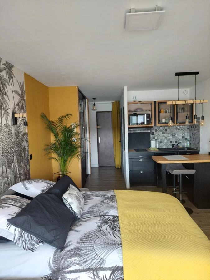 Expose Plein Sud Vu Sur Le Port De Plaisance Apartment *