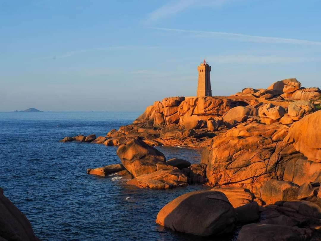 Exposé Plein Sud Vu Sur Le Port De Plaisance Perros-Guirec